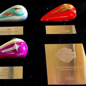 2005 Harley Davidson gas tanks